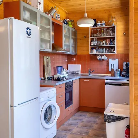 Blue Shutters - - 3 Bedrooms & Large Yard By Flat Manаger Tyulenovo
